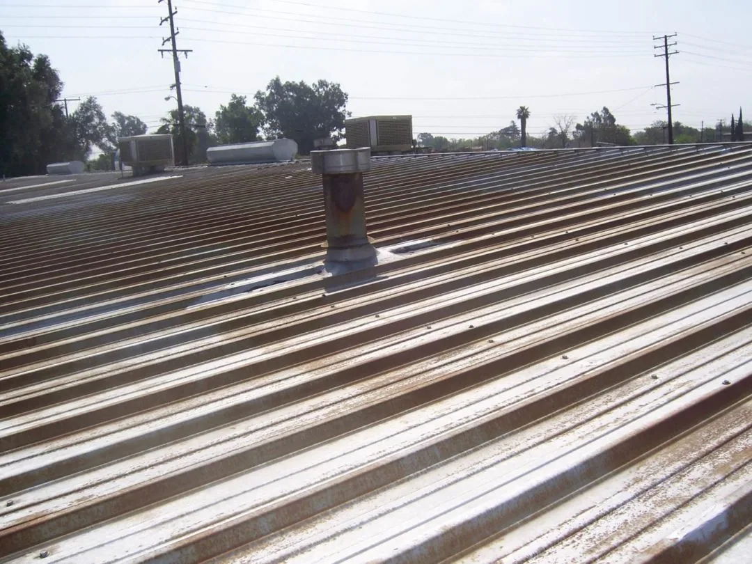 Heat and UV Roof Damage Repair in Santa Clarita, CA