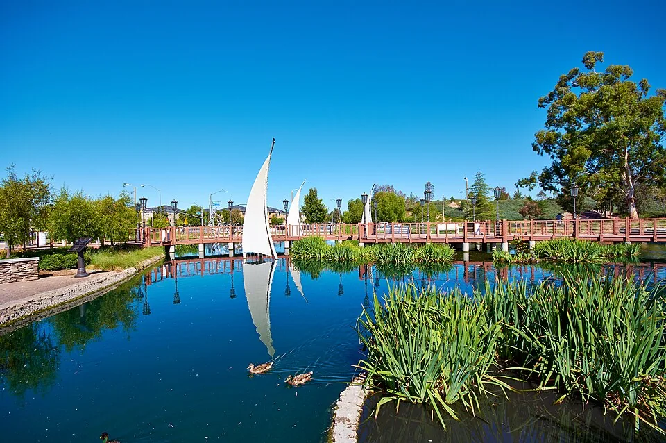 Santa Clarita lake