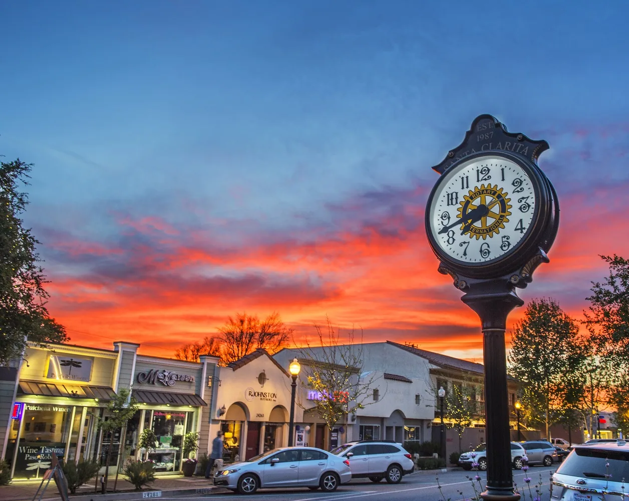Santa Clarita storefronts