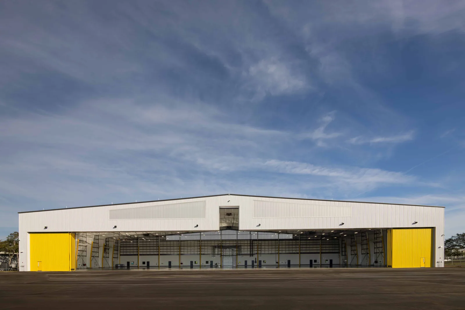 Aircraft Hangar Roofing in Santa Clarita, CA