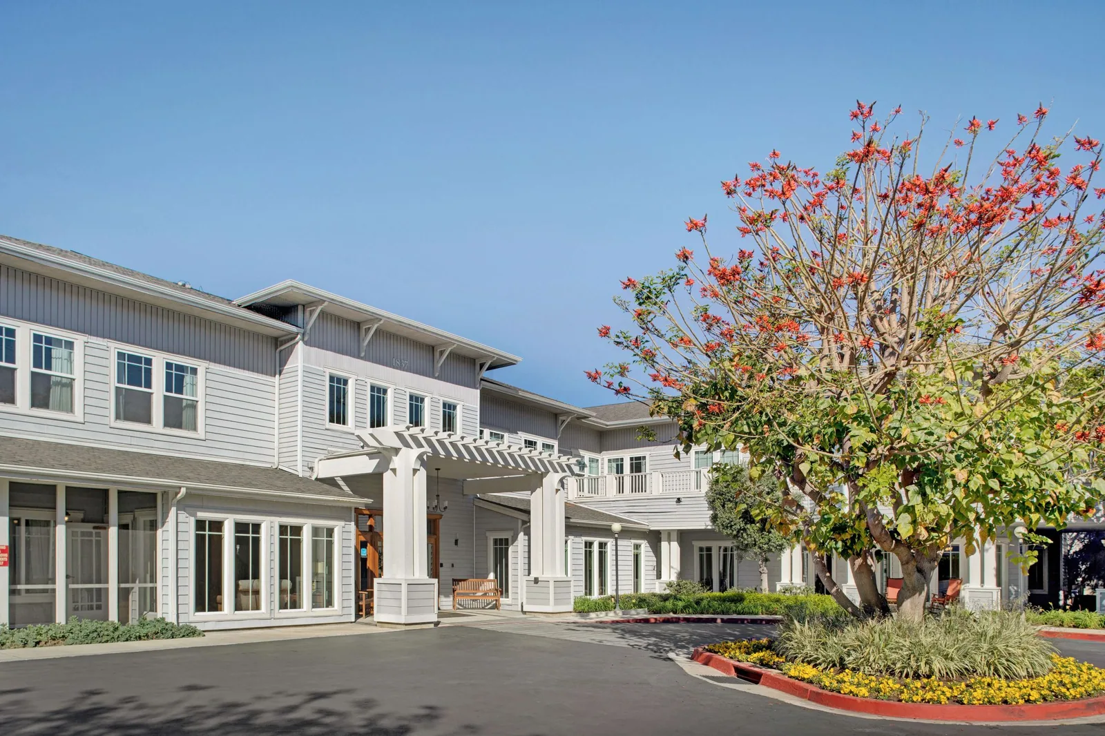 Senior Living Roofing in Santa Clarita, CA