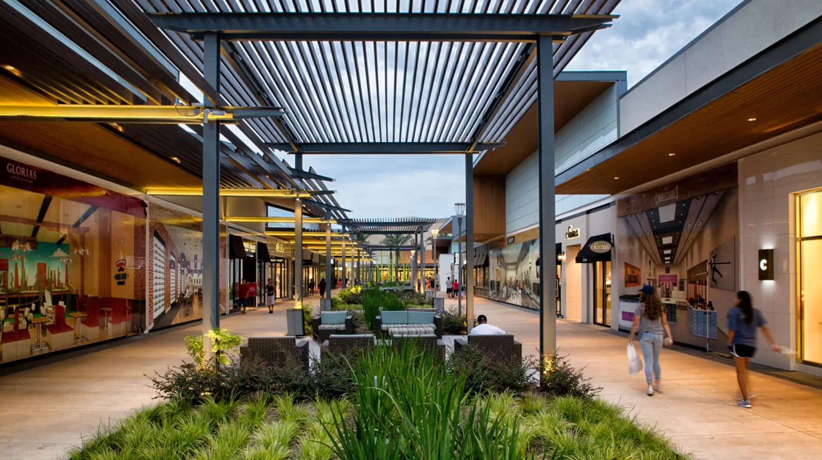 Shopping Center Roofing in Santa Clarita, CA