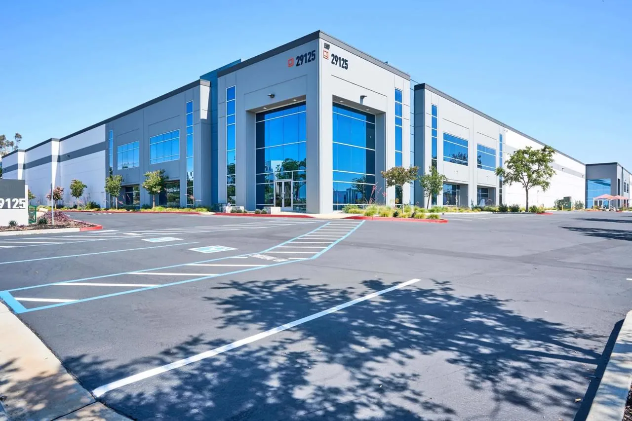 Commercial Roofing at Valencia Commerce Center, CA